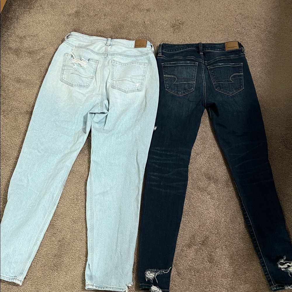 2 pair distressed ripped American Eagle jeans light blue,dark blue - Picture 2 of 7